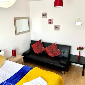 Apartment Apartment, Private Bathroom And Parking
